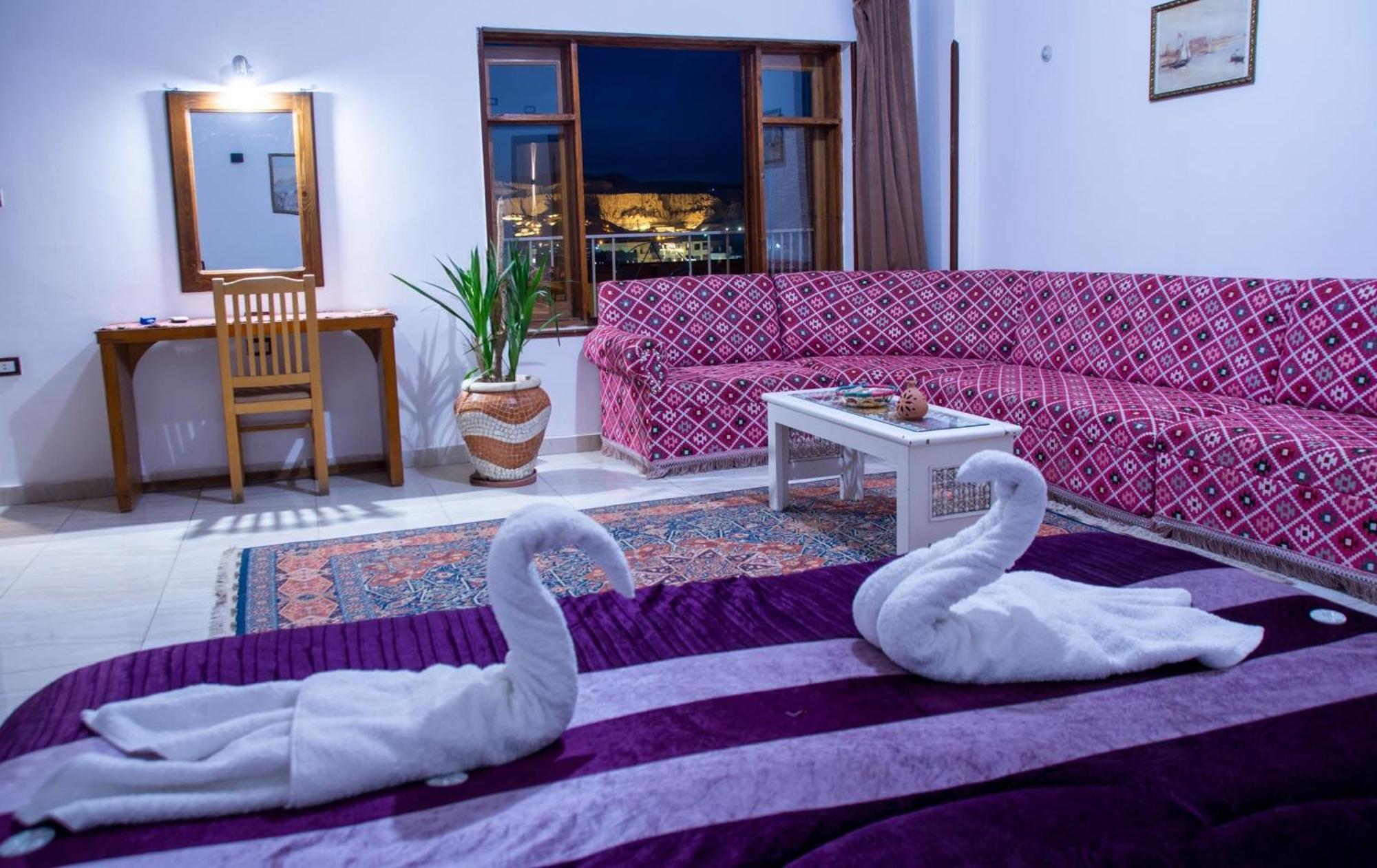 Thebes Hotel Louxor Extérieur photo