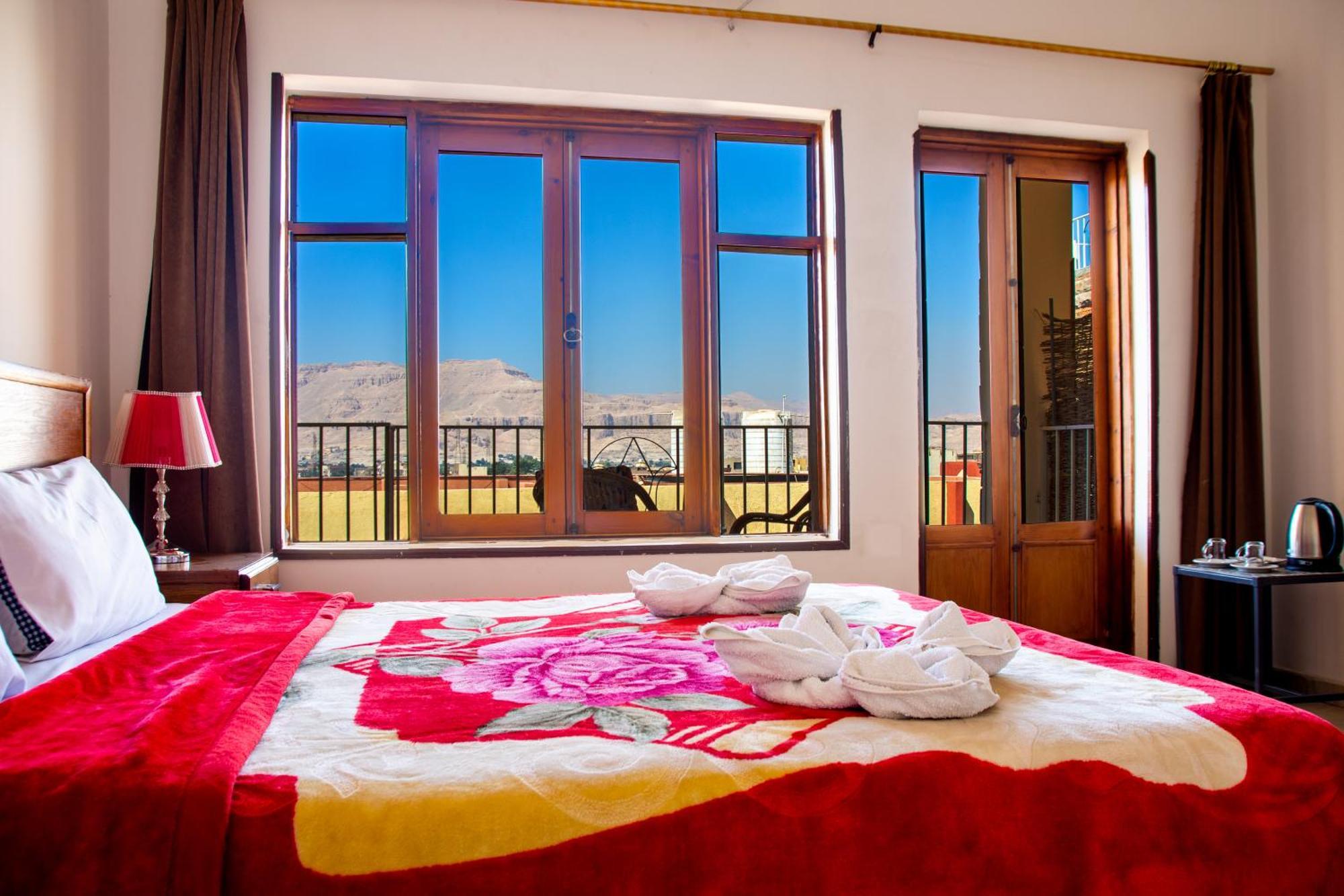 Thebes Hotel Louxor Extérieur photo